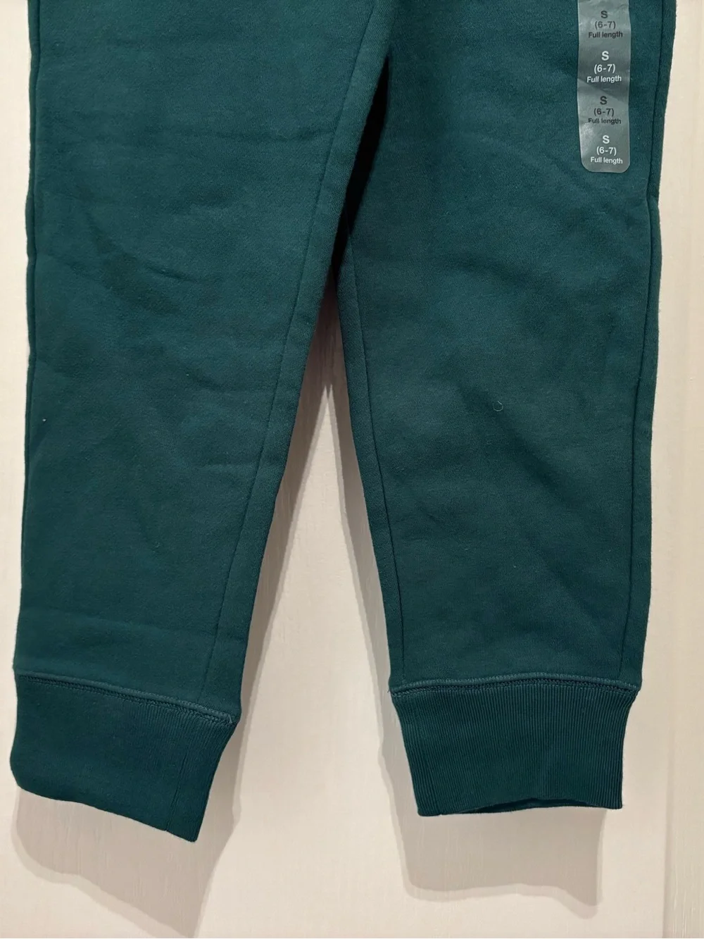 Gap Kids logo jogger full length sweatpants NWT size S (6-7)